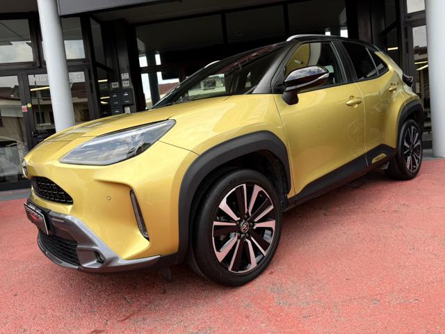 Toyota Yaris Cross 1.5 Hybrid 5p. E-CVT Premiere BRASS GOLD GARANZIA - foto 3 di 4