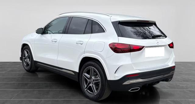 Mercedes-Benz GLA 180 AMG PREMIUM LED TELECAMERA 19 - foto 3 di 4