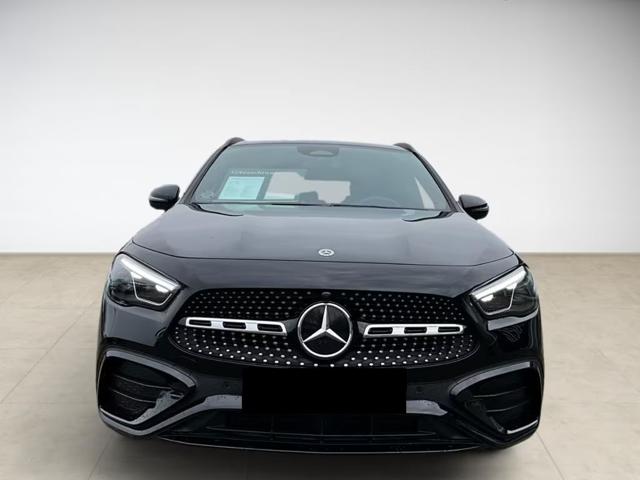 Mercedes-Benz GLA 200 d AMG PREMIUM NIGHT 19 - foto 2 di 4