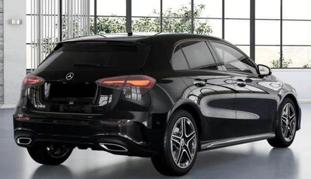 Mercedes-Benz A 200 PREMIUM AMG NIGHT - foto 2 di 3
