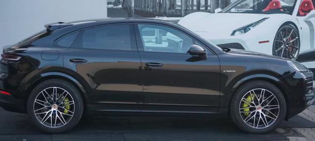 Porsche Cayenne E-HYBRID PASM HUD 21 - foto 2 di 4