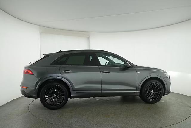 Audi Q8 50 TDI QUATTRO S LINE 22 PANORAMA MATRIX - foto 2 di 4