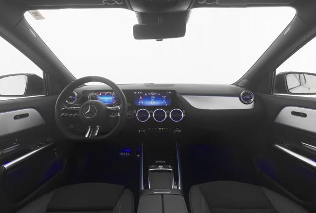 Mercedes-Benz GLA 180 AMG PREMIUM SPECIAL EDITION 200 - foto 3 di 4