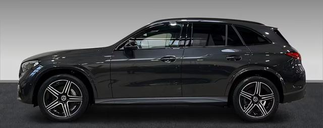 Mercedes-Benz GLC 220 d AMG PREMIUM NIGHT 20 - foto 4 di 4