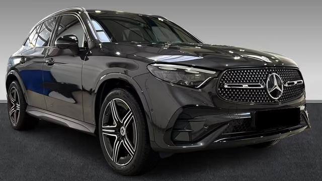 Mercedes-Benz GLC 220 d AMG PREMIUM NIGHT 20 - foto 3 di 4