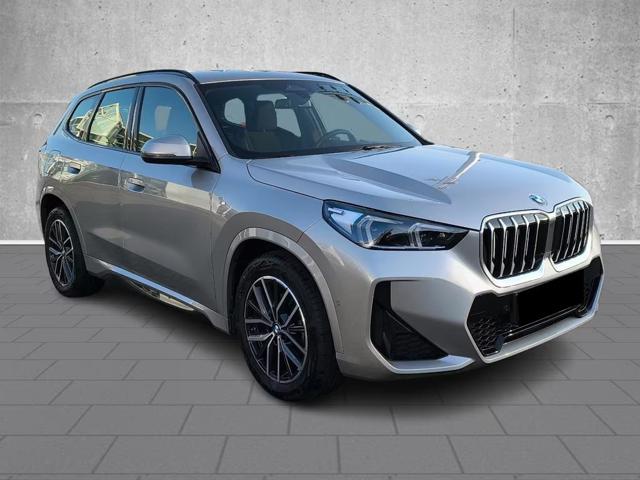 BMW X1 18i sDrive M SPORT TELECAMERA SHADOW LINE - foto 3 di 4