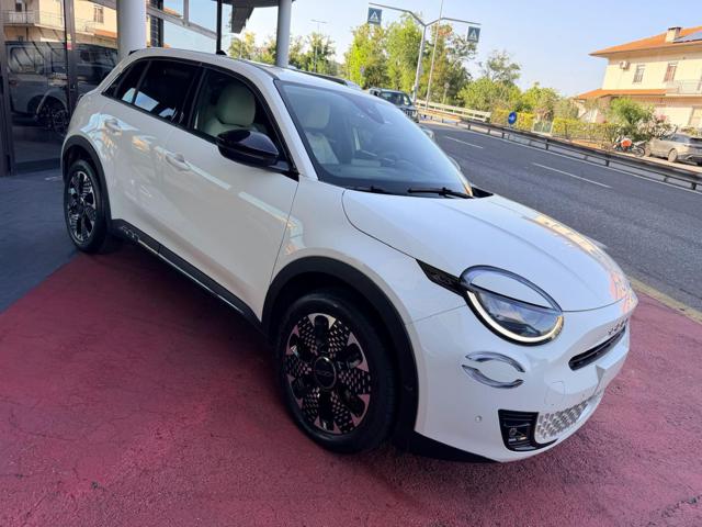 Fiat 600 Hybrid 110 CV DCT MHEV La Prima - foto 3 di 4