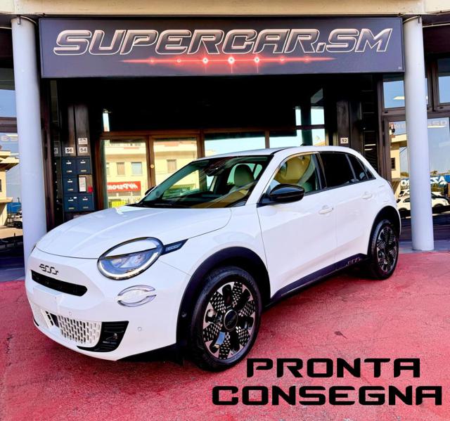 Fiat 600 Hybrid 110 CV DCT MHEV La Prima - foto 1 di 4