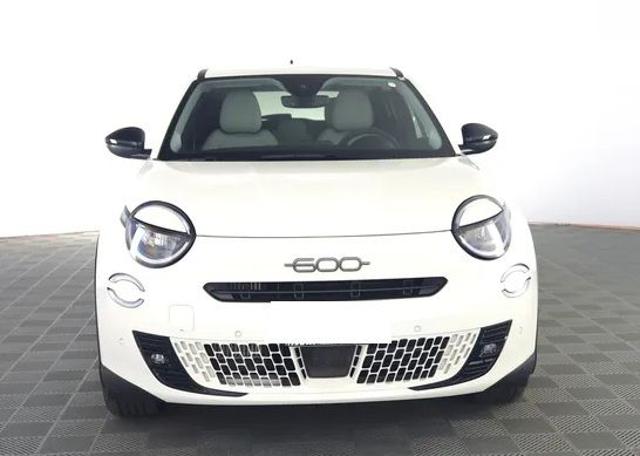 Fiat 600 Hybrid 110 CV DCT MHEV La Prima - foto 4 di 4
