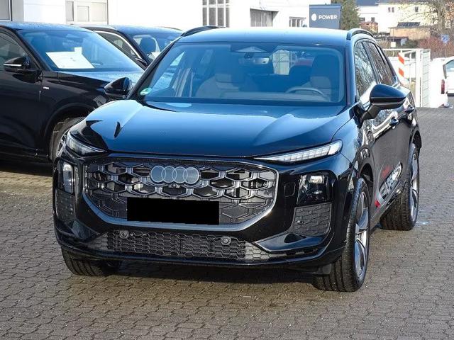 Audi Q3 TFSI STRONIC S LINE TECH PLUS 19 - foto 2 di 4