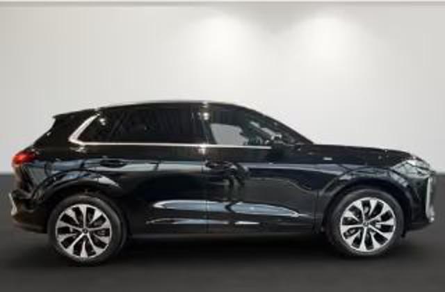 Audi Q3 TFSI STRONIC S LINE PANORAMA PELLE 19 - foto 2 di 4