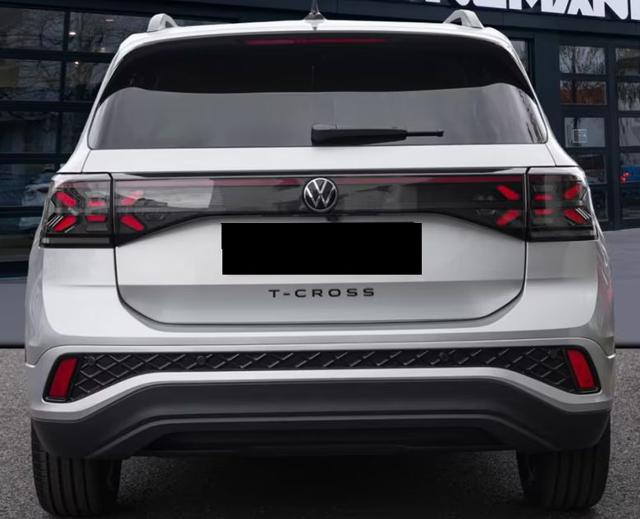 Volkswagen T-Cross 1.0 TSI DSG R-LINE MATRIX - foto 4 di 17