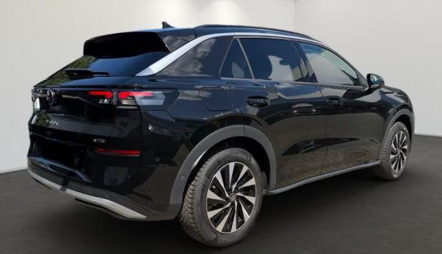 Volkswagen T-Roc 1.5 eTSI DSG LIFE - foto 2 di 4