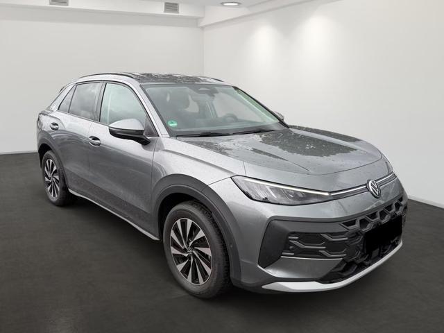 Volkswagen T-Roc 1.5 eTsi LIFE LED 17 - foto 2 di 4