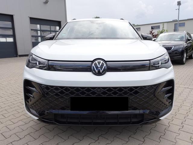 Volkswagen Tiguan 2.0 TDI DSG 4MOTION R LINE PANORAMA - foto 2 di 4