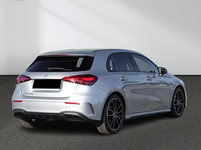 Mercedes-Benz A 200 D AMG PREMIUM PANORAMA NIGHT - foto 2 di 4