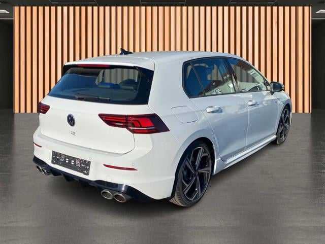 Volkswagen Golf VIII R 2.0 TSI 4MOTION - foto 3 di 4