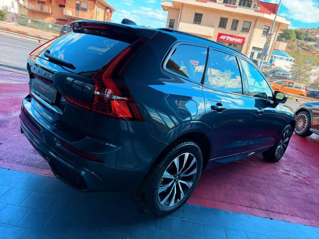 Volvo XC60 B4 d automatico Plus Dark - foto 2 di 4