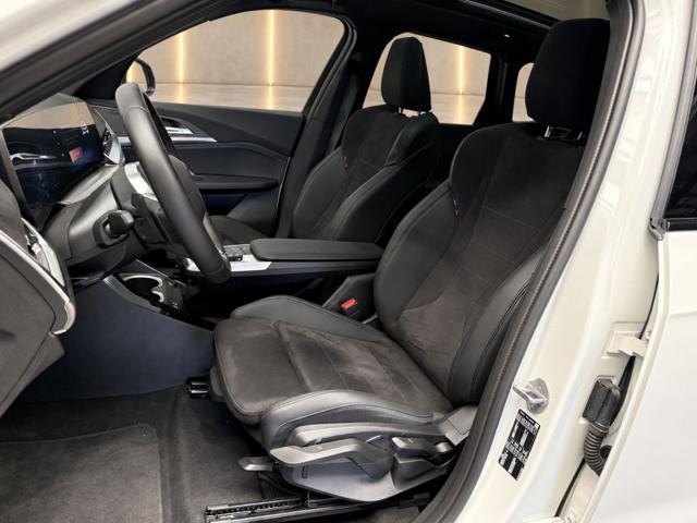 BMW X1 18d sDrive M SPORT BLACK PACK 19 PANORAMA - foto 4 di 4