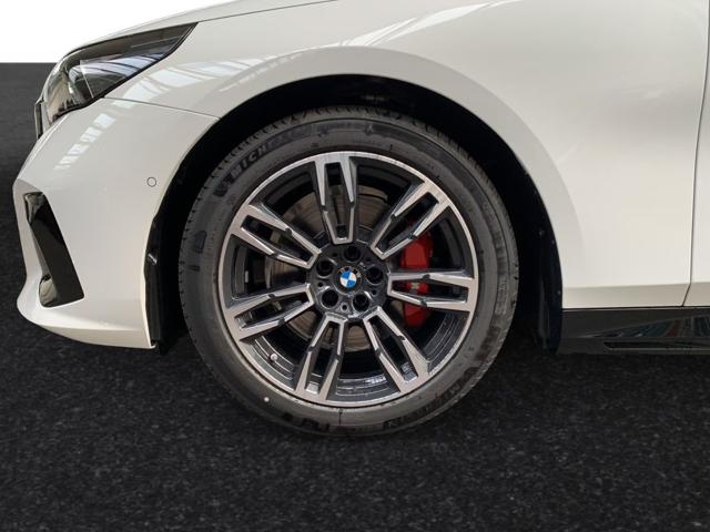 BMW 520 d sDrive Touring Msport Pro - foto 4 di 4