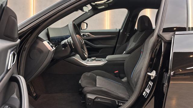 BMW 420 i Gran Coupé M SPORT - foto 4 di 4
