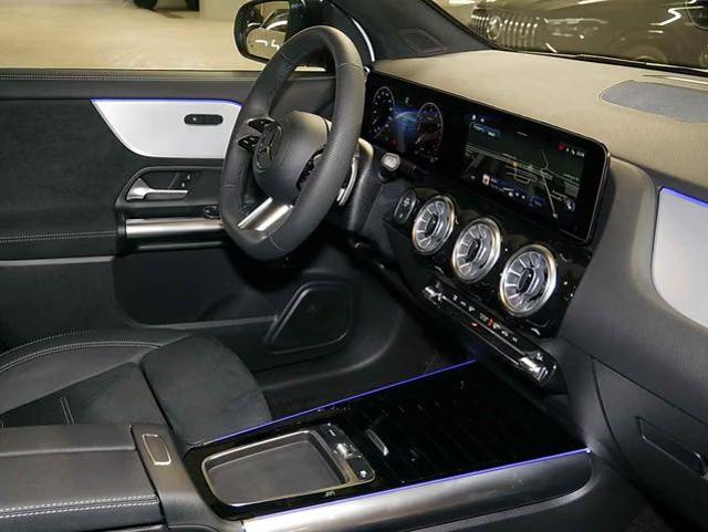 Mercedes-Benz GLA 200 AMG PREMIUM PANORAMA NIGHT 20 - foto 4 di 4