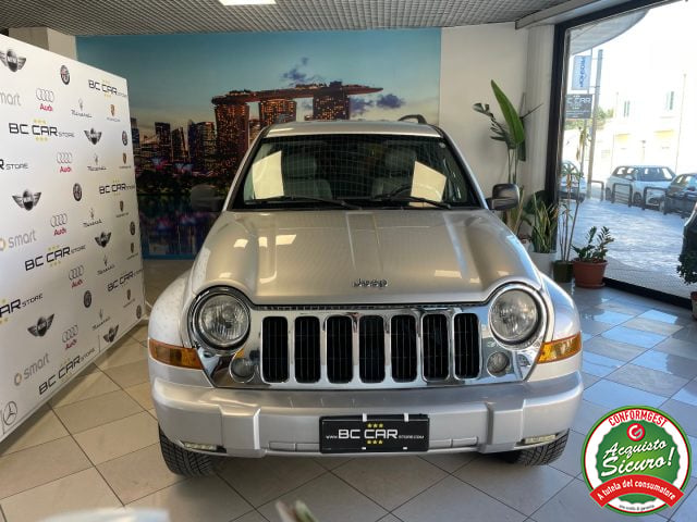 Jeep Cherokee 2.8 CRD Autom. * GANCIO TRAINO - foto 2 di 4