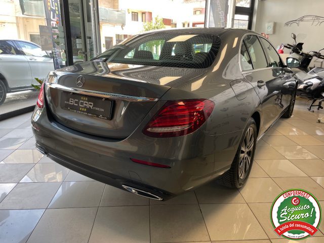 Mercedes-Benz E 200 d 160cv Aut. *FULL LED*PELLE*PACK LUCI - foto 4 di 4