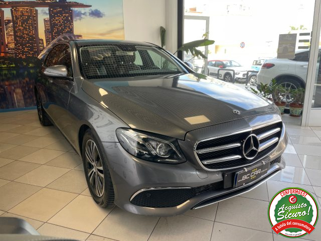 Mercedes-Benz E 200 d 160cv Aut. *FULL LED*PELLE*PACK LUCI - foto 3 di 4