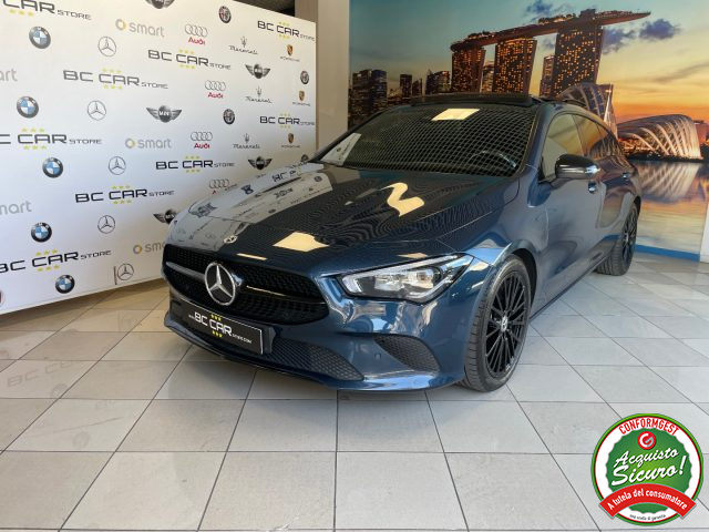 Mercedes-Benz CLA 180 d Aut. Shooting Brake *TETTO APRIBILE usato a MESAGNE
