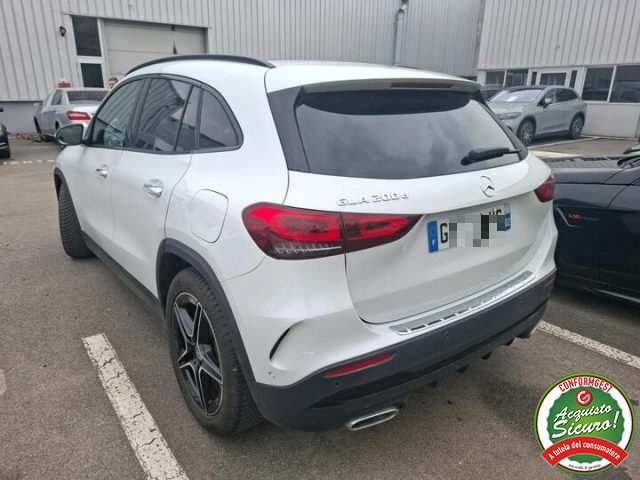 Mercedes-Benz GLA 200 d Aut. Premium AMG * TETTO *PACK NIGHT - foto 3 di 4