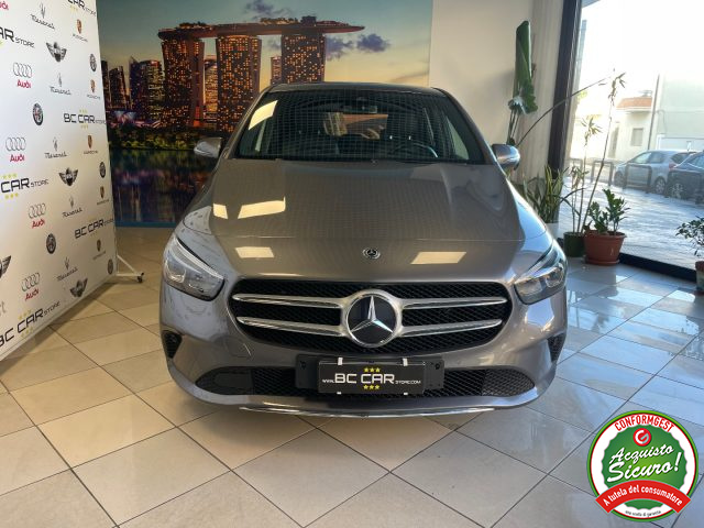Mercedes-Benz B 180 d Automatic *PELLE*FULL LED*NAVI - foto 2 di 4