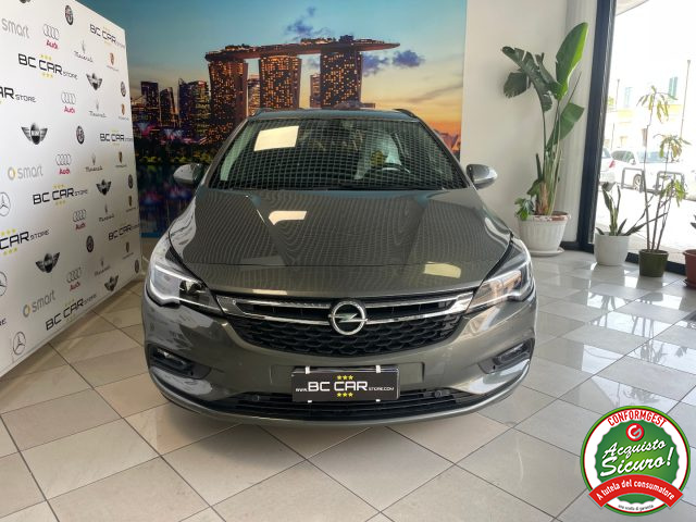 Opel Astra 1.6 CDTi 110CV Sports Tourer Business - foto 2 di 4
