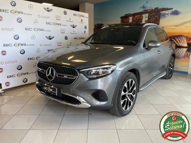 Mercedes-Benz GLC 220 d 4Matic Advanced *TETTO APRIBILE*PEDANE, del 2023, 99.895 km, in vendita a Mesagne (BR)
