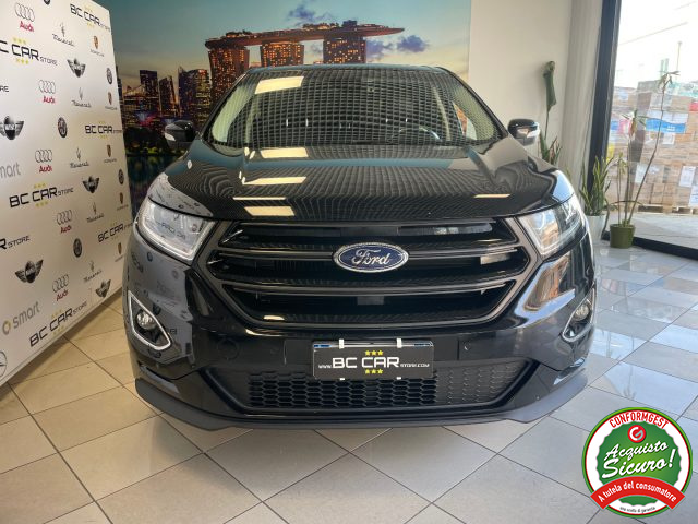 Ford Edge 2.0 TDCI 210cv Powershift ST Line AWD - foto 2 di 4
