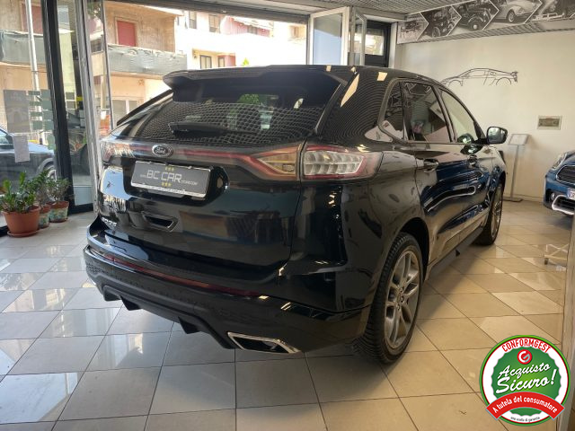 Ford Edge 2.0 TDCI 210cv Powershift ST Line AWD - foto 4 di 4
