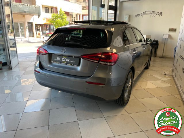 Mercedes-Benz A 180 d Aut. *TETTO *PACK LUCI * PELLE - foto 4 di 4