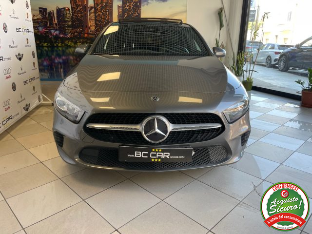 Mercedes-Benz A 180 d Aut. *TETTO *PACK LUCI * PELLE - foto 2 di 4