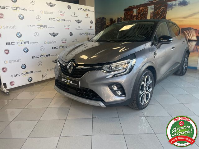 Renault Captur 1.3 Mild Hybrid 160cv EDC TECHNO, del 2023, 99.989 km, in vendita a Mesagne (BR)
