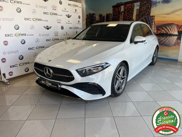 Mercedes-Benz A 200 d Autom. AMG Line *PACK LUCI, del 2024, 79.989 km, in vendita a Mesagne (BR)