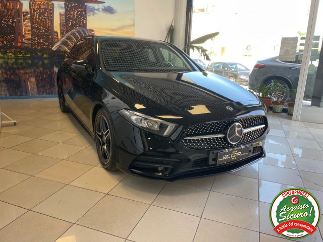 Mercedes-Benz A 180 d Premium AMG * NIGHT PACK * PACKLUCI - foto 3 di 4