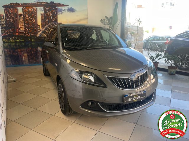 Lancia Ypsilon 1.0 Hybrid Gold *CAR PLAY*LED - foto 3 di 4
