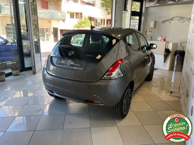 Lancia Ypsilon 1.0 Hybrid Gold *CAR PLAY*LED - foto 4 di 4