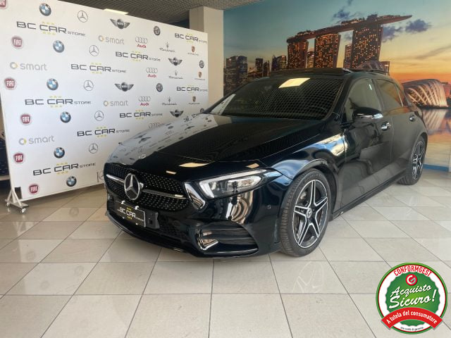 Mercedes-Benz A 200 Automatic Premium AMG *TETTO*, del 2022, 75.076 km, in vendita a Mesagne (BR)