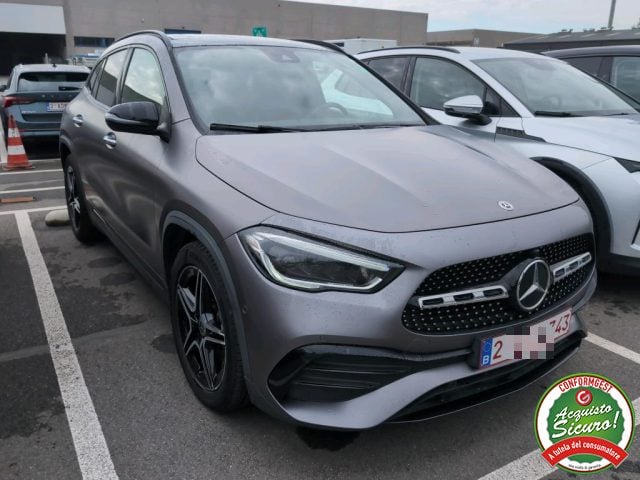 Mercedes-Benz GLA 180 d Auto Premium *Vernice OPACA *TETTO - foto 2 di 4