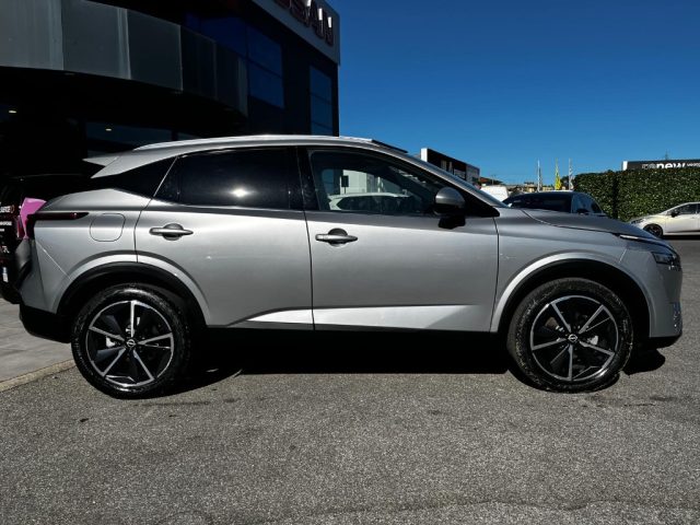 Nissan Qashqai MHEV 140 CV Tekna - foto 3 di 4