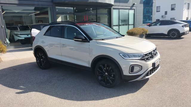 Volkswagen T-Roc 1.0 TSI Style - foto 2 di 4