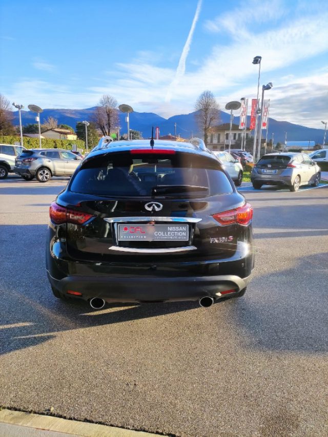 Infiniti FX30 FX30D - foto 4 di 4