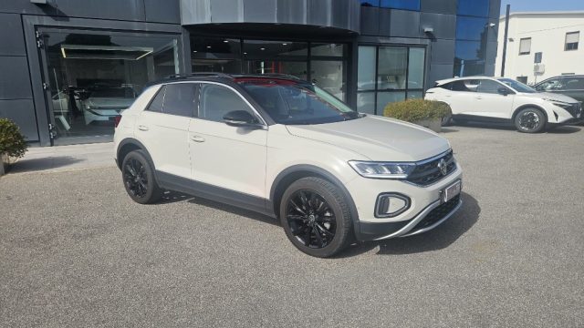 Volkswagen T-Roc 1.0 TSI R-Line - foto 2 di 19
