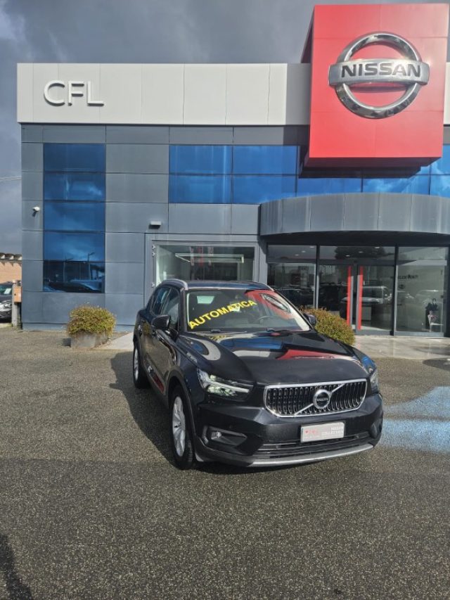 Volvo XC40 T4 Geartronic Momentum, del 2020, 81.520 km, in vendita a Pontetetto (LU)